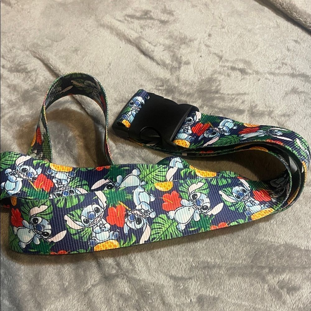 Disney stitch Hawaiian luggage strap